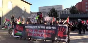 Sağlık çalışanlarının protesto yürüyüşleri bir yıldır devam ediyor