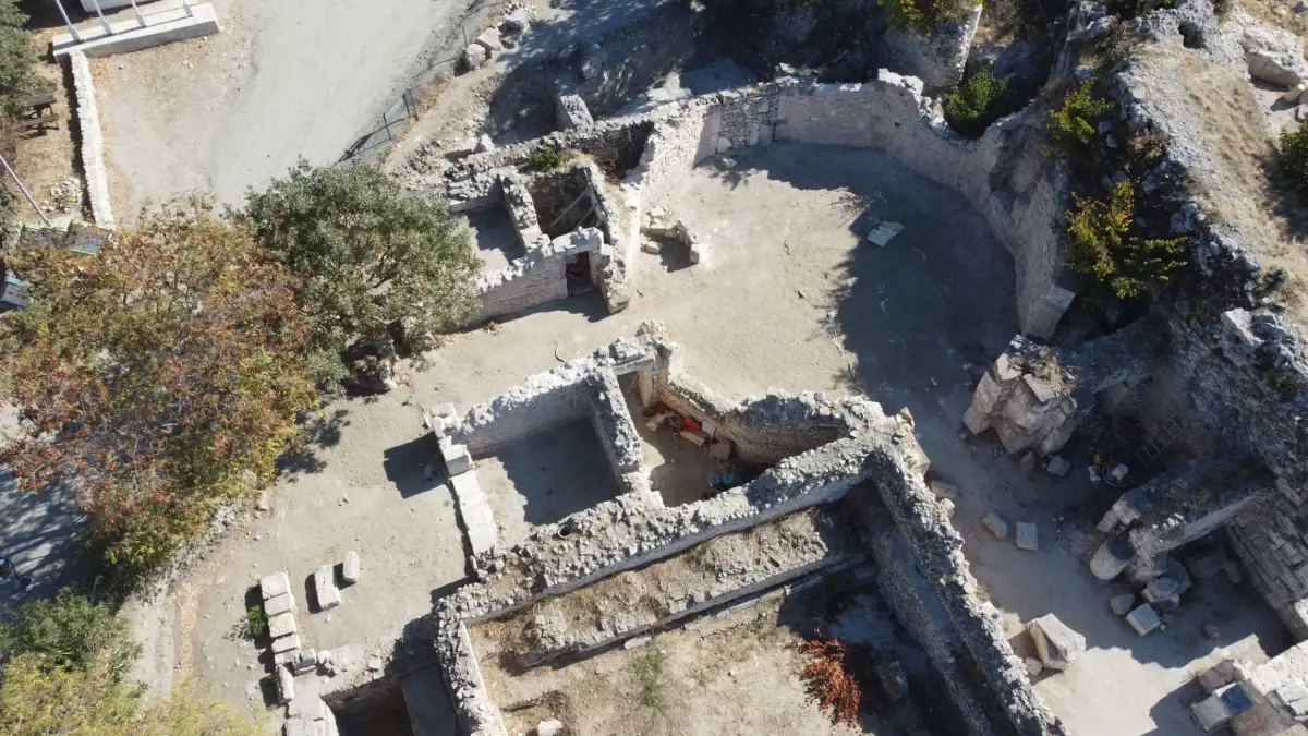 Alexandria Troas Antik Kenti'nde 1850 Yıllık Yapının Restorasyonu Devam Ediyor