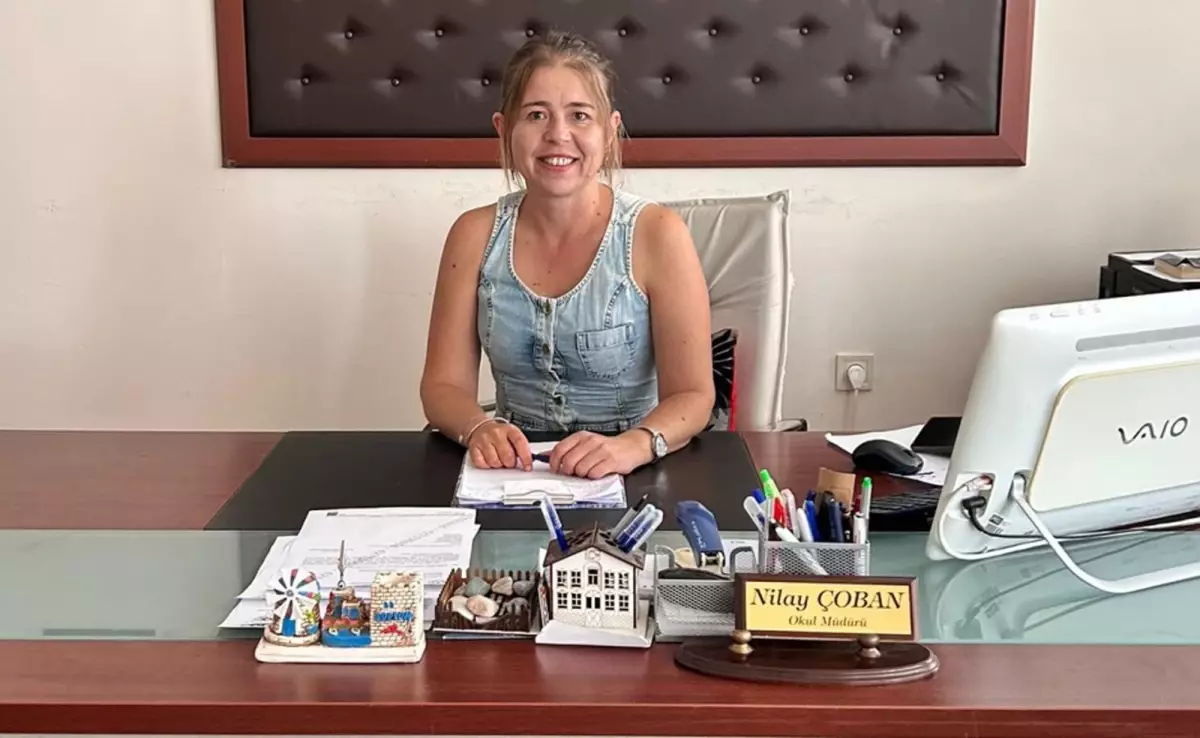 17 Yaşındaki Genç, Annesini Öldürdü, Ailesini Yaraladı