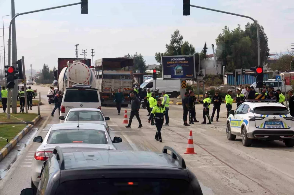 Hatay'da Kamyonun Çarptığı Yaya Hayatını Kaybetti
