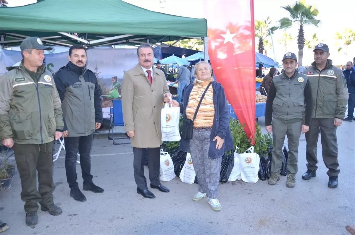 Karamürsel'de 2 bin 250 Fidan Dağıtıldı