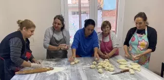Yunusemre Derneği'nden Üniversite Öğrencilerine Burs Desteği