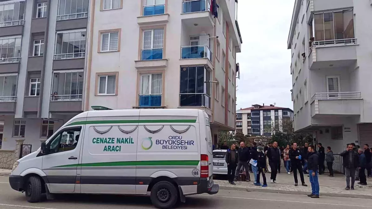 Ordu'da Bir Kişi Merdiven Boşluğunda Asılı Bulundu