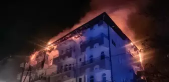 Yozgat'ta Apartman Çatısında Yangın Çıktı