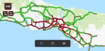 İstanbul'da İş Çıkış Saatinde Trafik Yoğunluğu Yüzde 90'a Ulaştı