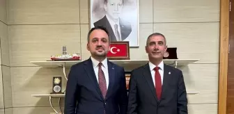 Gençlik ve Spor Bakan Yardımcısı Eminoğlu, Atletizm Federasyonu Başkanı Karadağ'ı Kabul Etti