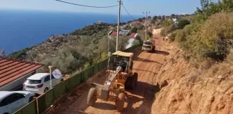 Kaş Belediyesi'nden Mahallelere Stabilize Yol Çalışmaları