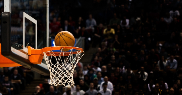 THY Euroleague Real Madrid Anadolu Efes basket maçı izleme linki! Real Madrid-Anadolu Efes maçı şifresiz, HD izleme linki var mı?