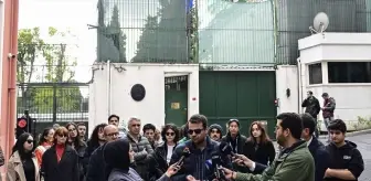 İtalya'da Eğitim Hakkı Kazanan Öğrenciler Vize Mağduriyetini Protesto Etti