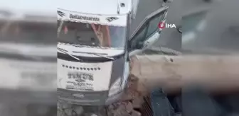 Batman'da Trafik Kazası: 2 Yaralı