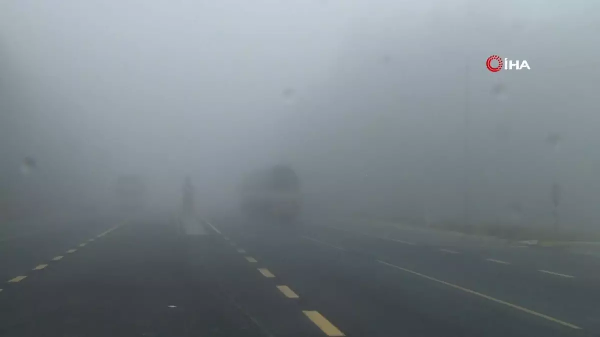 Bolu Dağı'nda Yoğun Sis: Görüş Mesafesi 20 Metreye Düştü