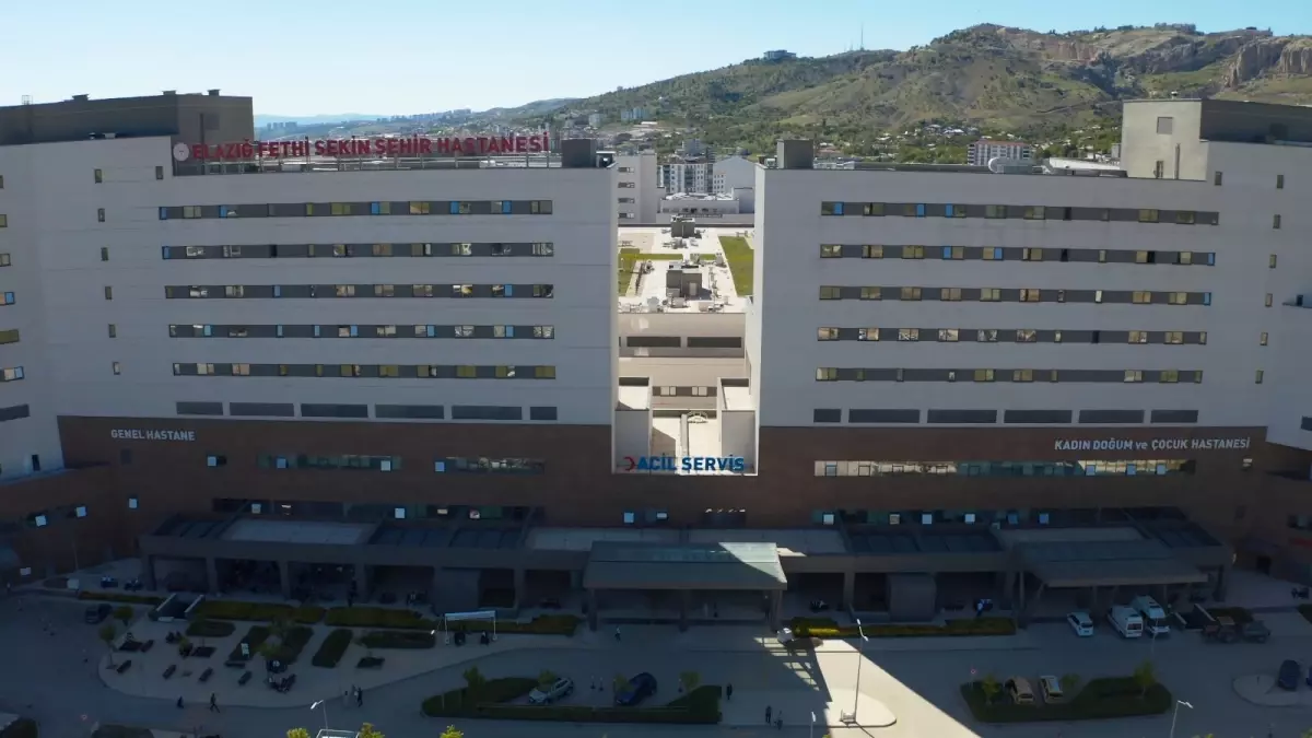 Elazığ'da Muhabir Vahap Selim Çetin Intihar Etti