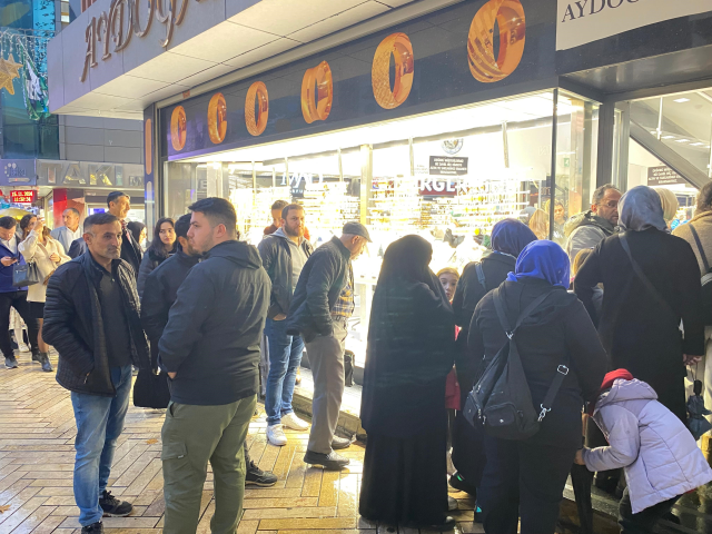 Affordable Gold Queue Shakes Kocaeli