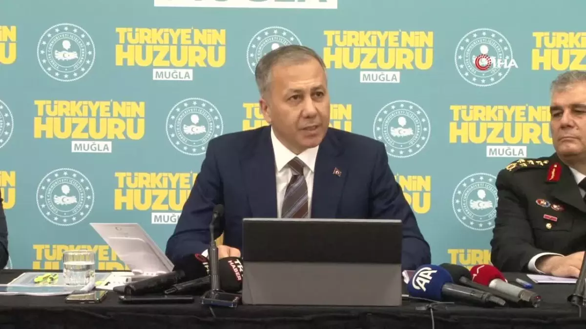 İçişleri Bakanı Ali Yerlikaya: "Gözlerimiz insan kaçakçılarının üzerinde"