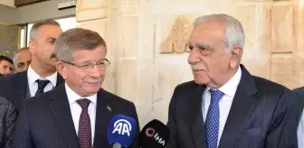 Davutoğlu, Ahmet Türk ile Görüştü