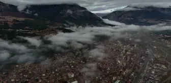 Adana'nın Pozantı İlçesinde Yoğun Sis Etkili Oldu