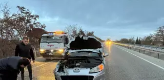 Sandıklı'da Trafik Kazası: 2 Yaralı