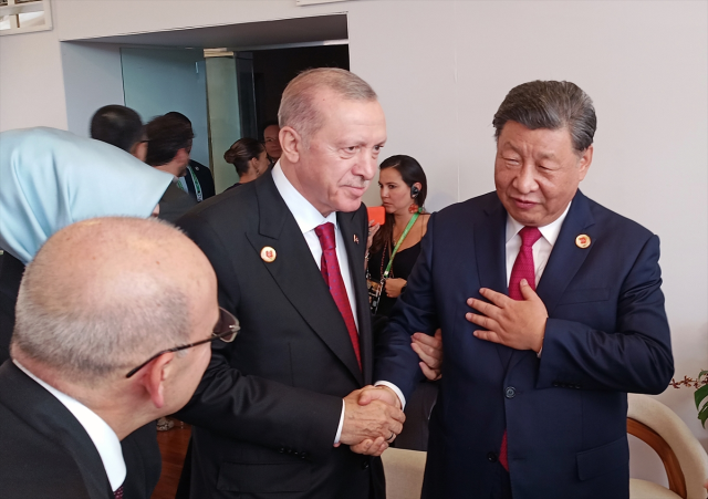 Erdoğan's sincere demeanor during the meeting with Asian leaders at the G20 Summit attracted attention