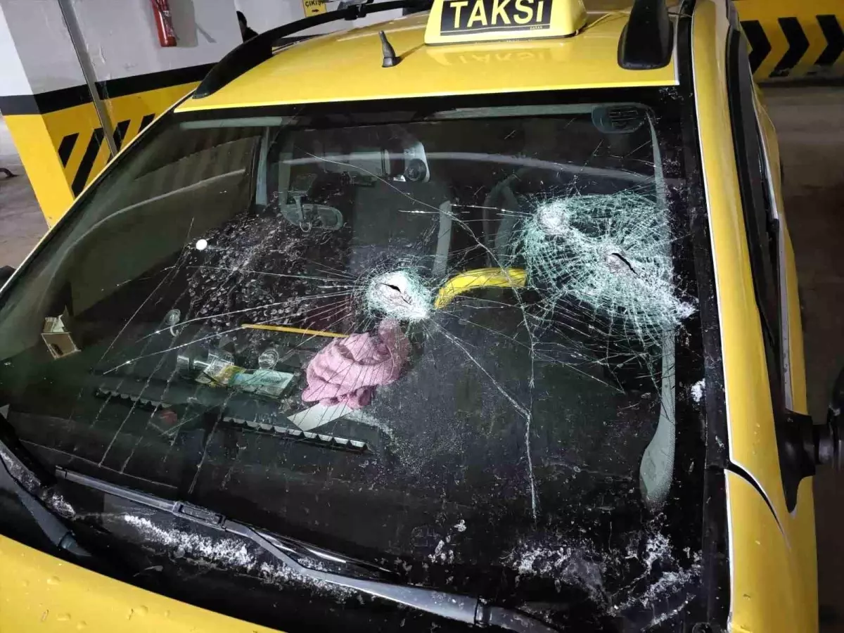 Erzurum'da Kombi Servisinde Kavga: Gökhan E. Yoğun Bakımda