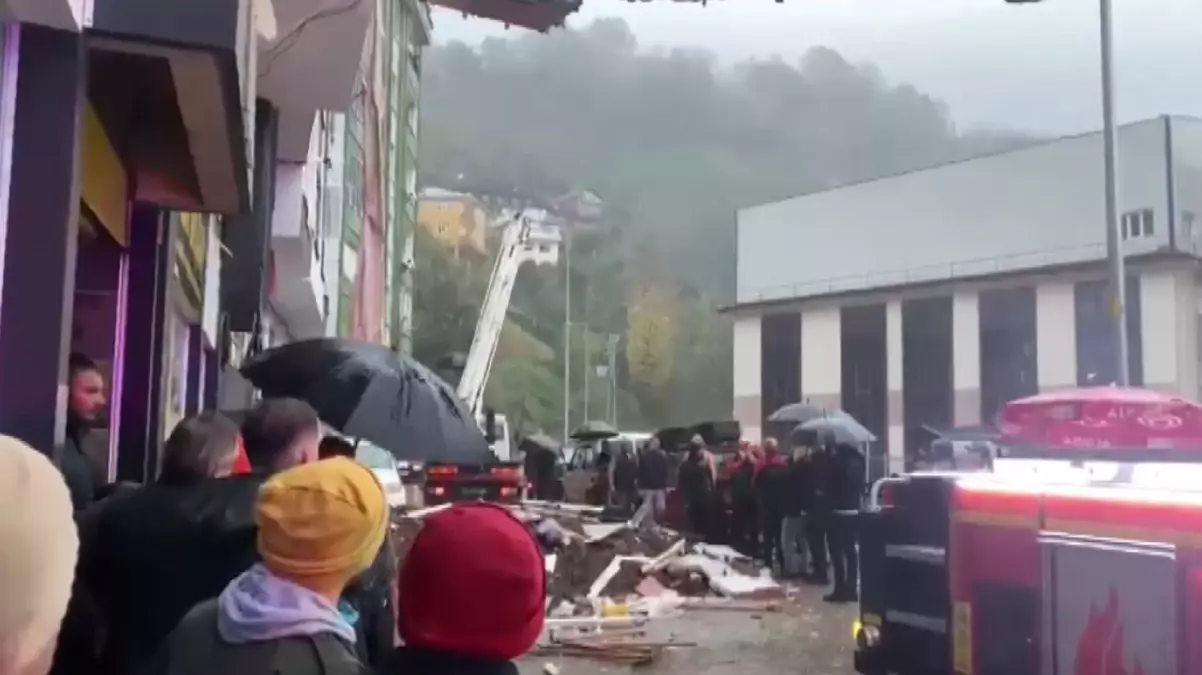 Rize Çayeli'de heyelan! 1 kişi hayatını kaybetti, 3 kişi yaralandı