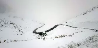 Van-Bahçesaray Kara Yolu Yeniden Ulaşıma Açıldı