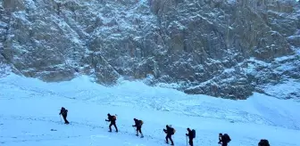 Niğde'de Kayıp Belaruslu Dağcı Kız Kardeşler İçin Arama Çalışmaları Devam Ediyor