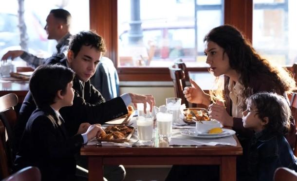 Annem Ankara konusu ne?