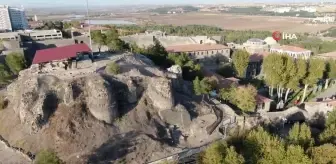 Diyarbakır'daki Amida Höyük Kazısında 'Çanakkale Savaşı' Rozeti Bulundu