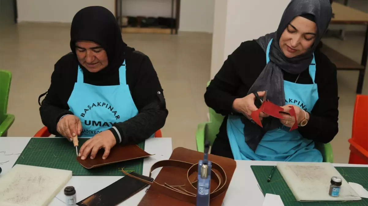 Kayseri'de kurulan Kadın Kooperatifleri Projesi sayesinde çok sayıda ürün el emeğiyle hizmete sunuldu
