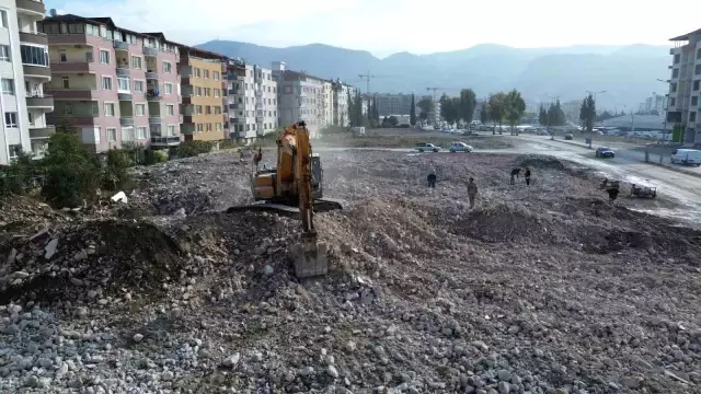 Excavator Operators in Hatay Earn 60,000 TL Monthly