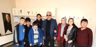 40 Yıldır Görme Engelli Öğrencilere Rehberlik Eden Öğretmen: Ekrem Kılıç