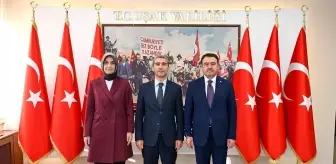 Vali Musa Işın ve Vali Kübra Güran Yiğitbaşı'ndan Uşak Valisi Dr. Naci Aktaş'a Ziyaret