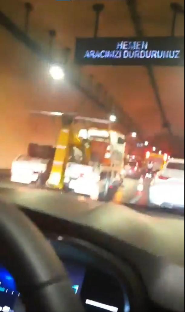 Car fire in the Eurasia Tunnel! Entrances and exits are closed