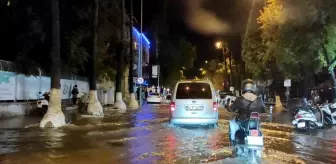 Fethiye'de Şiddetli Yağış Su Baskınlarına Neden Oldu