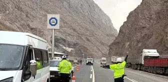 Hakkari'de Kış Lastiği Takma Zorunluluğu 1 Aralık'ta Başlıyor