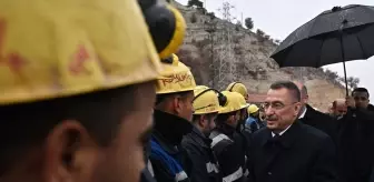 TBMM Dışişleri Komisyonu Başkanı Oktay, Çayırhan Termik Santrali'ndeki madencileri ziyaret etti Açıklaması