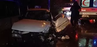 Yağmurda Kayganlaşan Yolda Trafik Kazası: 3 Yaralı