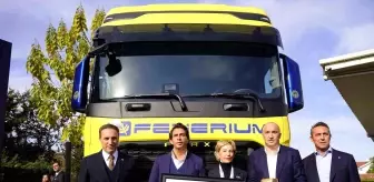 Ford Trucks, Fenerbahçe'ye Yeni Tırlarını Teslim Etti