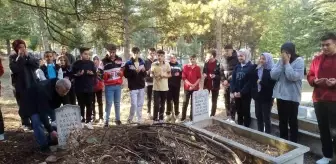 Öğretmenler Günü'nde Vefat Eden Öğretmenler Anıldı