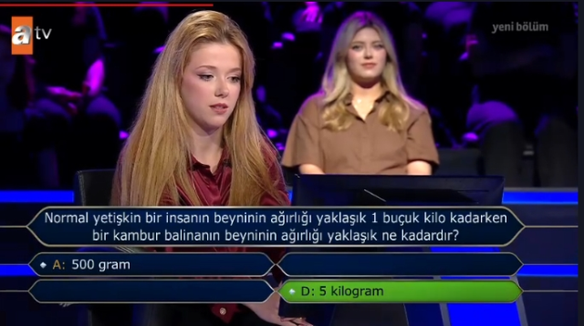 Normal yetişkin bir insanın beyninin ağırlığı yaklaşık 1 buçuk kilo kadarken bir kambur balinanın beninin ağırlığı yaklaşık ne kadardır?