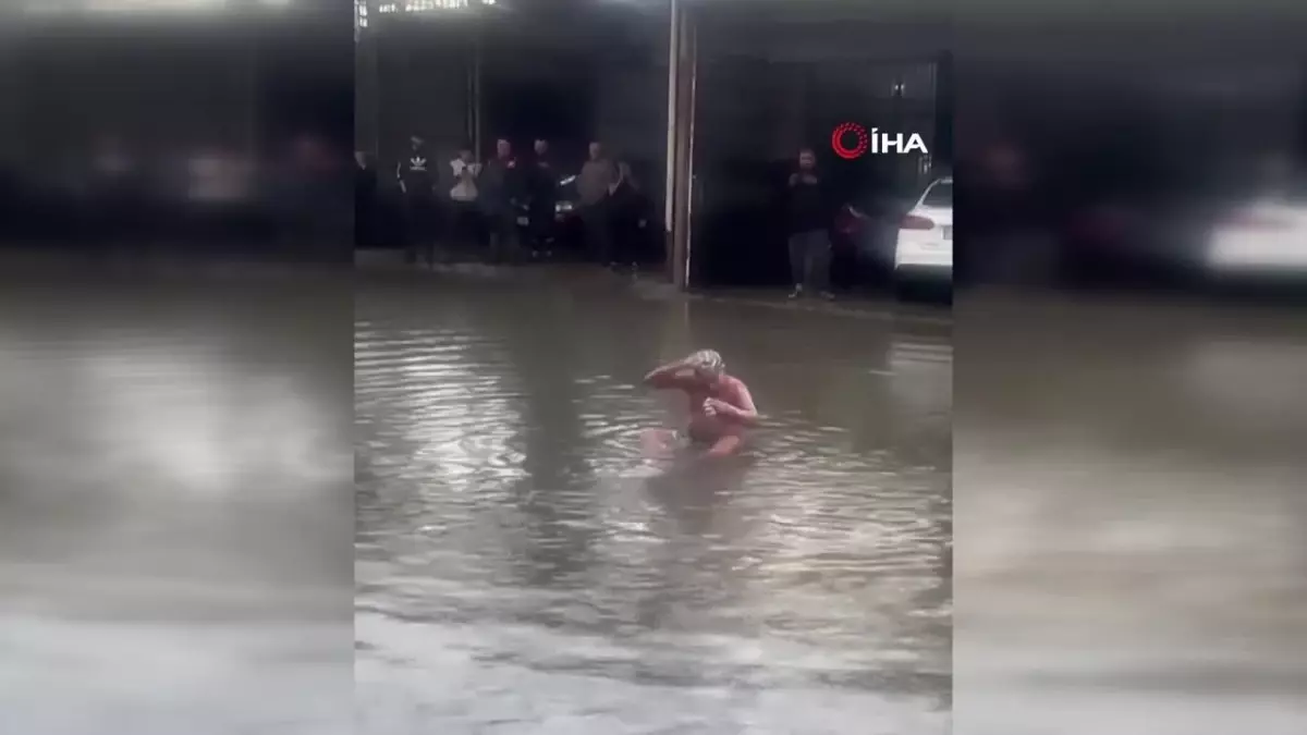 Antalya'da Sel ve Dolu Tarım Alanlarını Vurdu