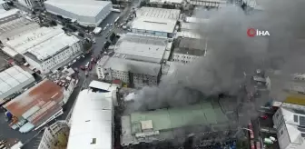 Beylikdüzü'ndeki Fabrika Yangını 11 Saat Süren Müdahale ile Kontrol Altına Alındı