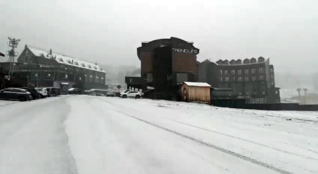 Snowfall Started in the High Areas of Istanbul