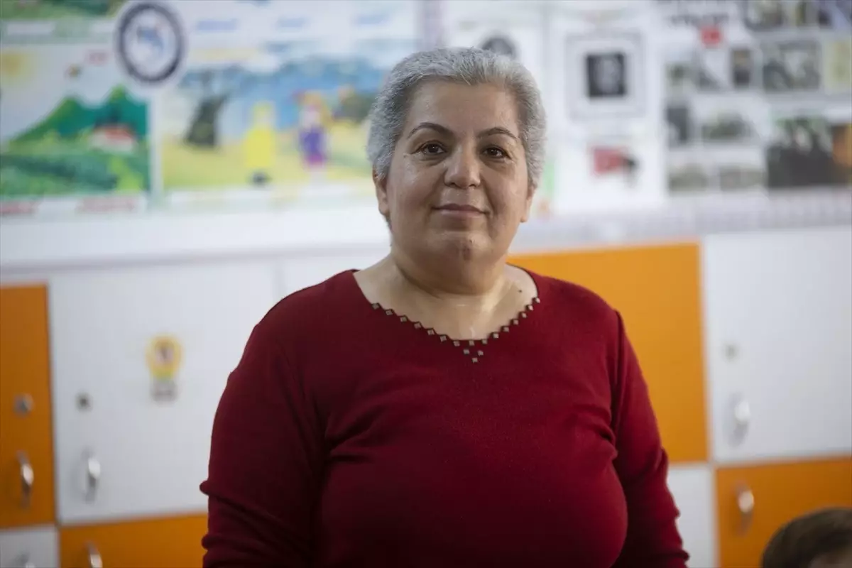 Hastalığı Yenen Öğretmen, Öğrencilerine Kavuşmanın Mutluluğunu Yaşıyor