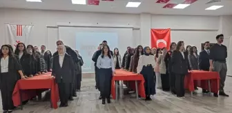 Adilcevaz'da 24 Kasım Öğretmenler Günü Kutlandı