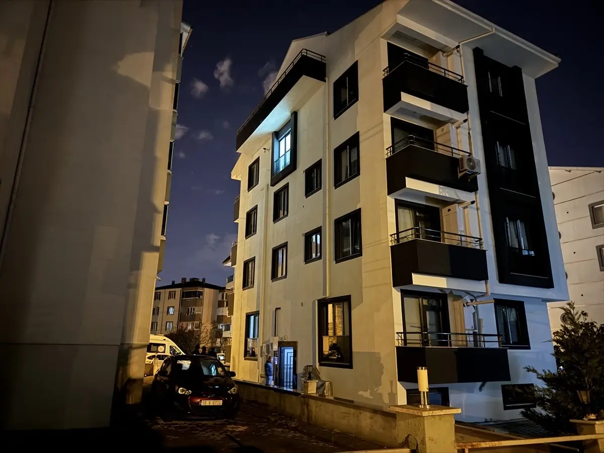 Balıkesir'de Rehin Alma Olayında Kadın Yaralandı