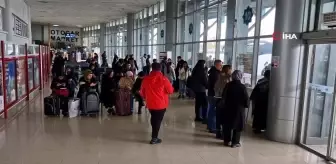 Kar Yağışı Aksaray'daki Otobüs Seferlerini Aksattı