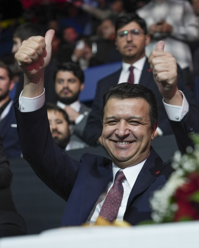 New chairman Mahmut Arıkan in the Saadet Party