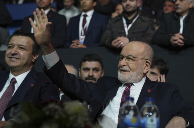 New chairman Mahmut Arıkan in the Saadet Party