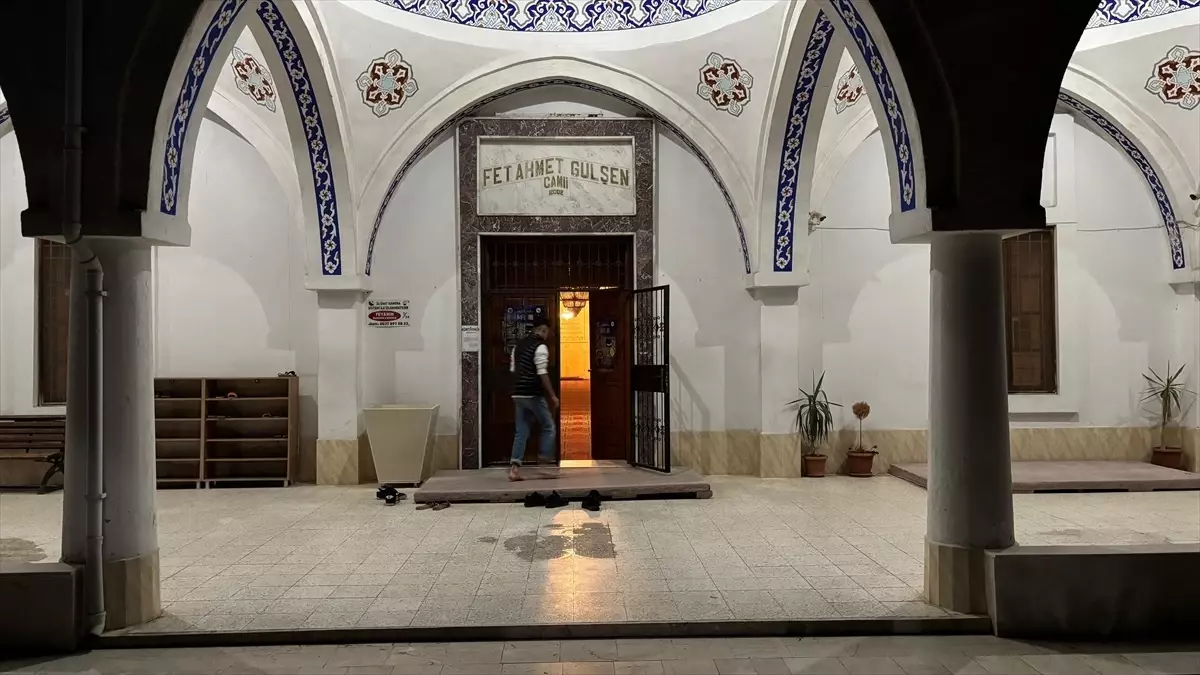 Adana'da İmam Bıçaklı Saldırıda Hayatını Kaybetti